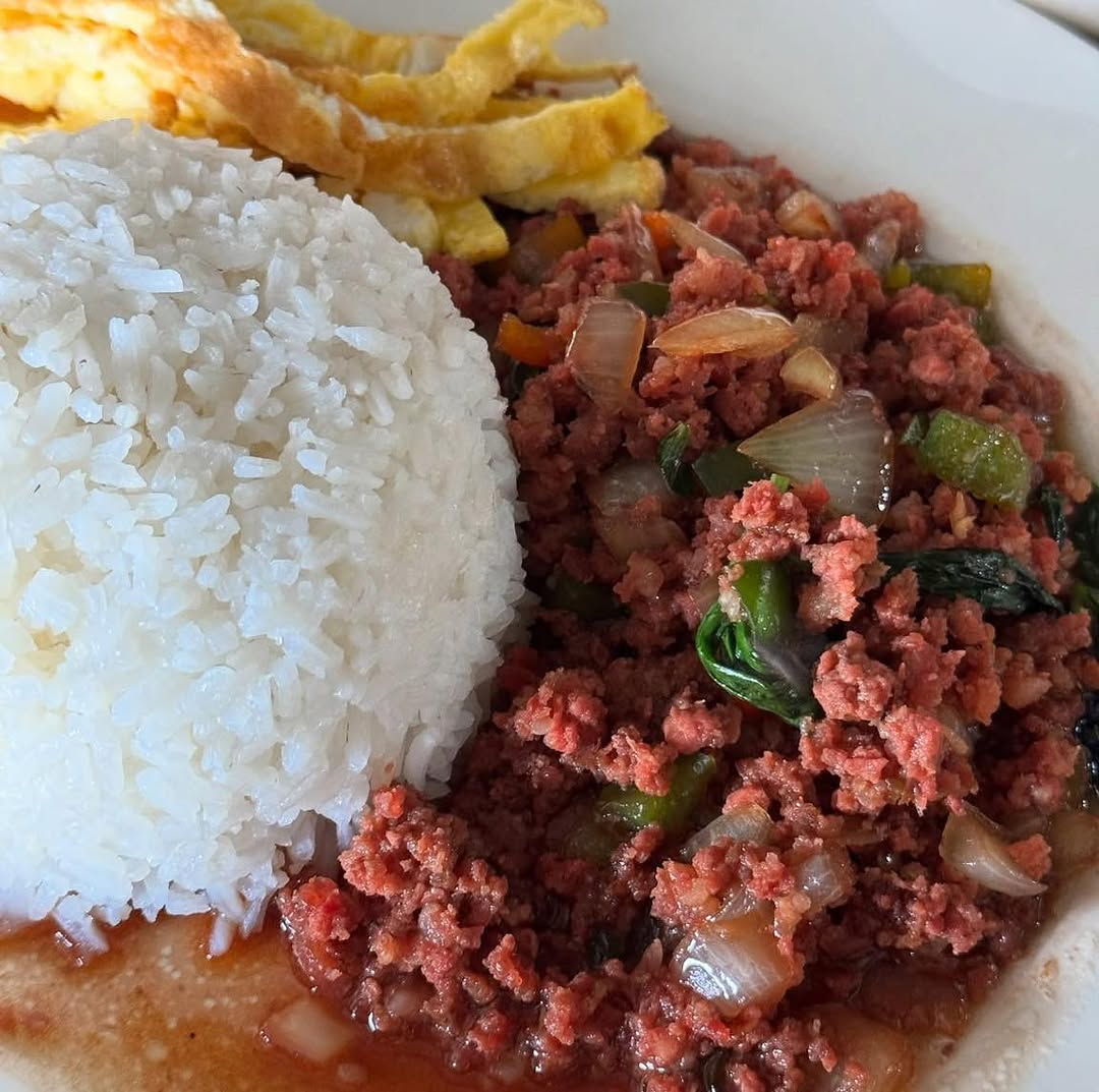 Phad Thai Pacita reopen announcement — fresh Thai food ready for customers