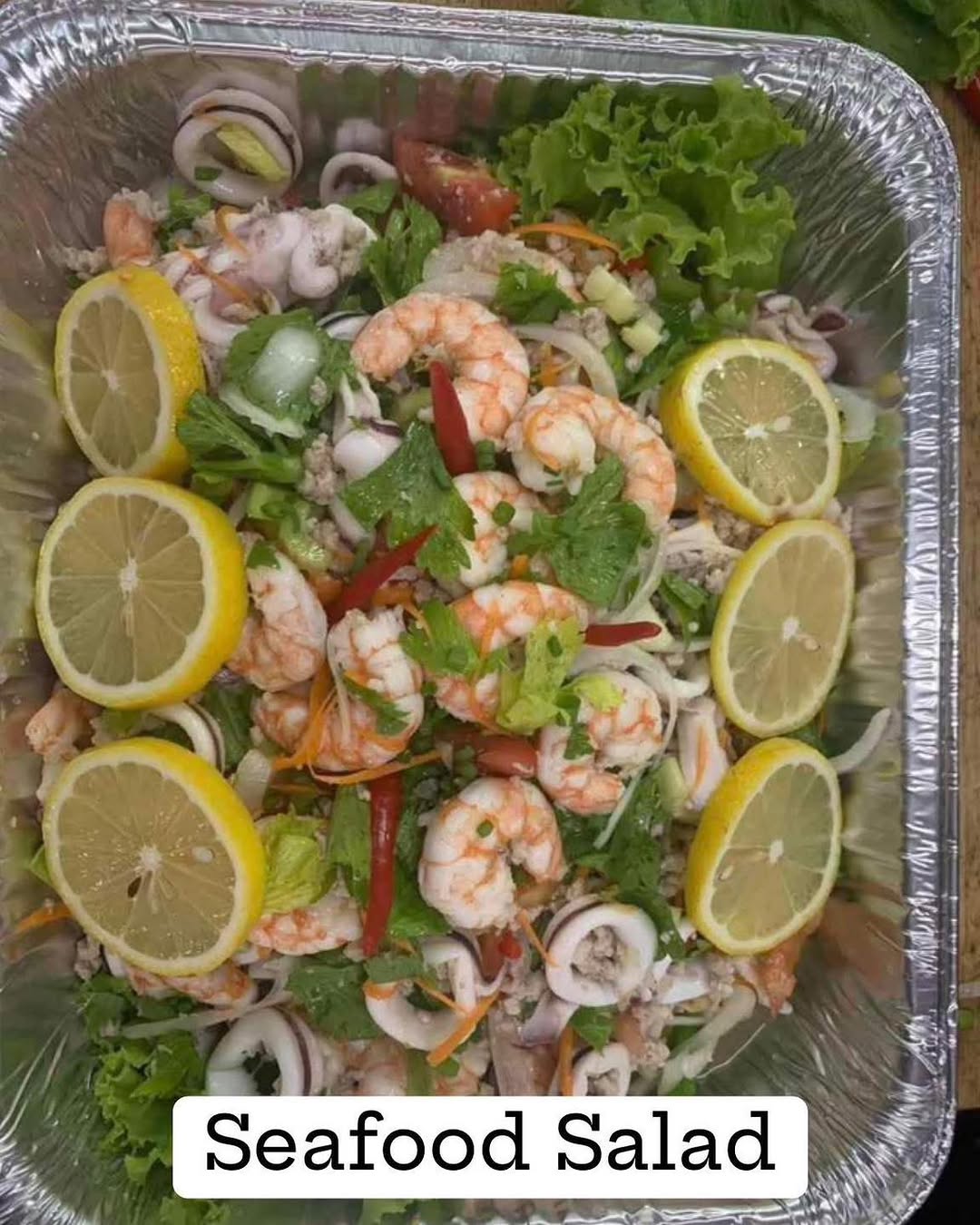 Party tray Phad Thai Beef